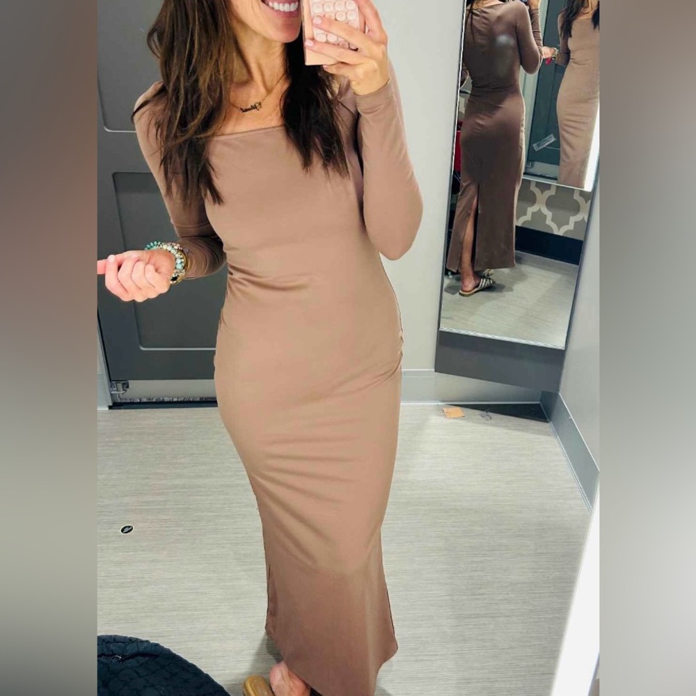 NWT Long Sleeve, Square Neck, Maxi, Bodycon Dress In Dark Taupe. Size S. - Picture 3 of 4